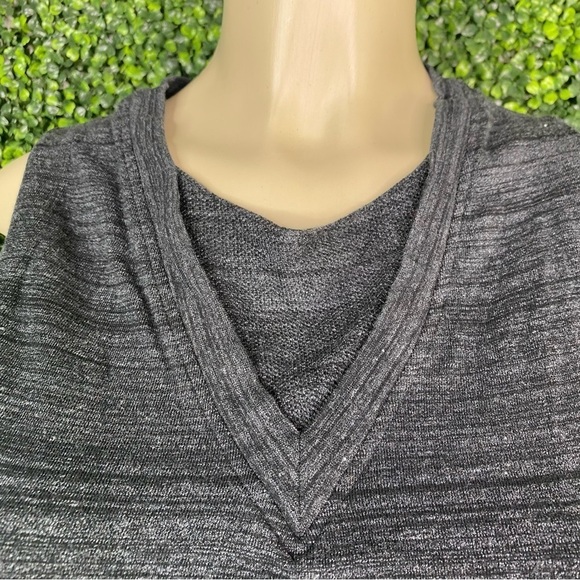 Nike work out  top EUC - Picture 4 of 13